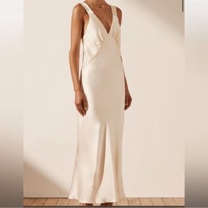 House of Harlow 1960 Plunged Dress in Ivory - M
